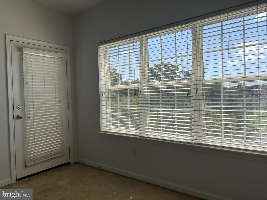 594 Hopkins Landing Drive - Photo 16