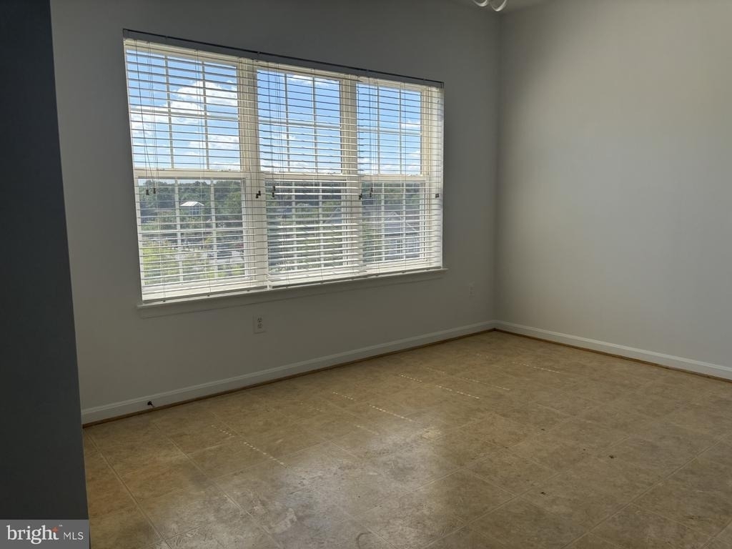 594 Hopkins Landing Drive - Photo 15