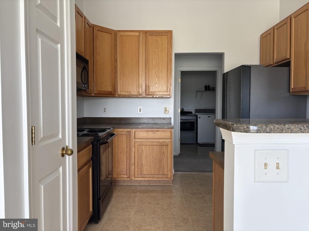 594 Hopkins Landing Drive - Photo 12