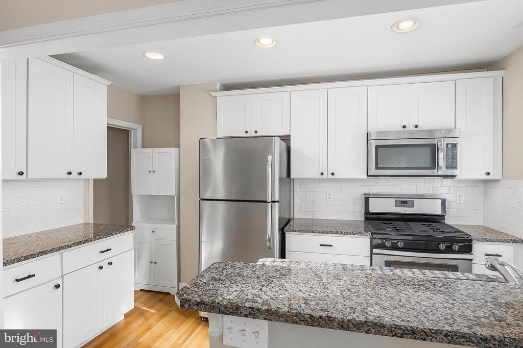 1865 Edgewood Road - Photo 6