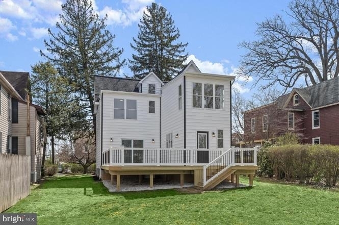 404 Lyman Avenue - Photo 3