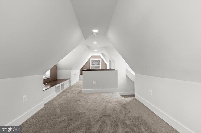 404 Lyman Avenue - Photo 2