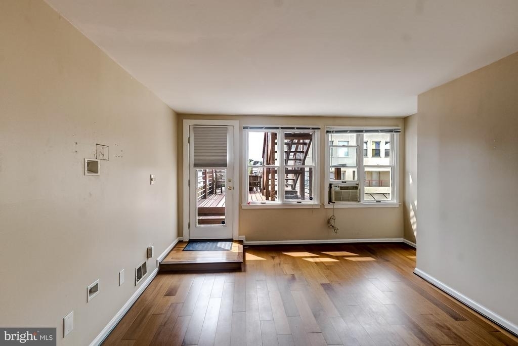 13 E Henrietta Street - Photo 19