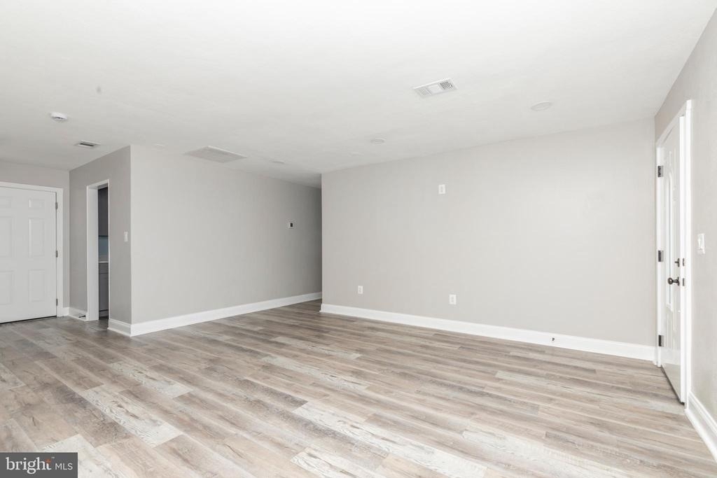 719 Cotter Road - Photo 3