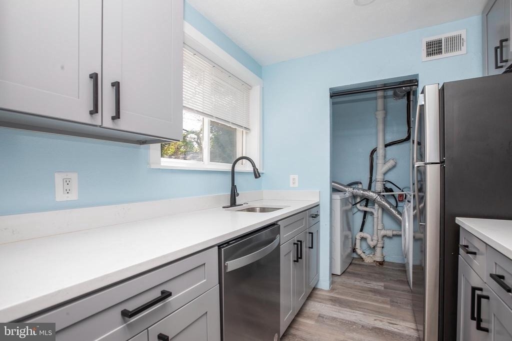 719 Cotter Road - Photo 6