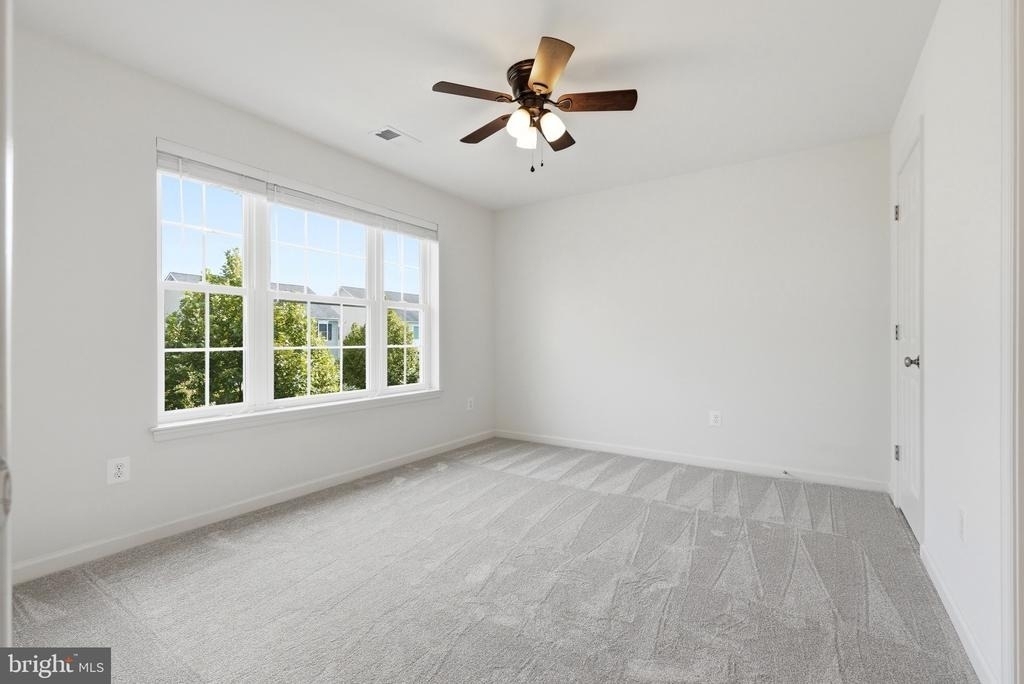 7906 Sibley Way - Photo 30