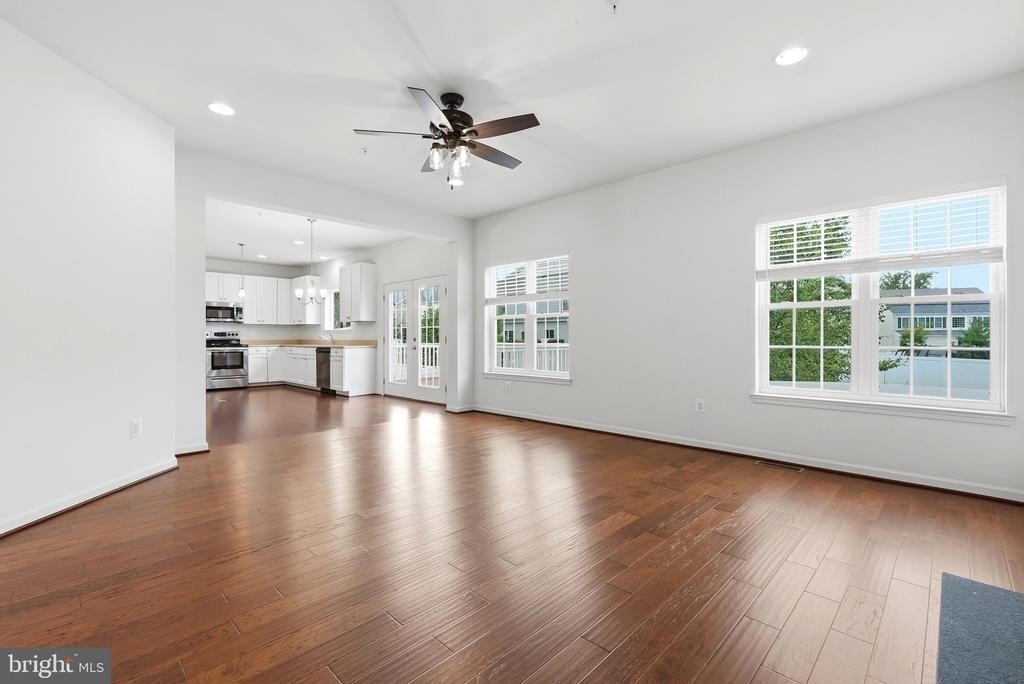 7906 Sibley Way - Photo 12