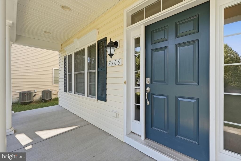 7906 Sibley Way - Photo 2