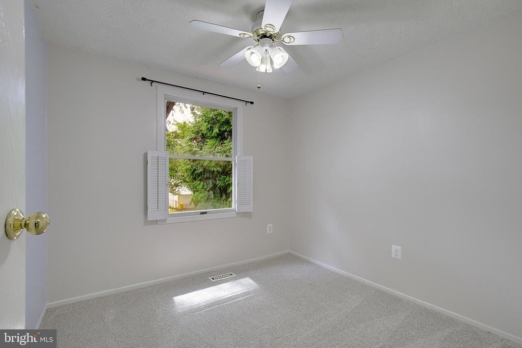 1623 Secretariat Drive - Photo 20