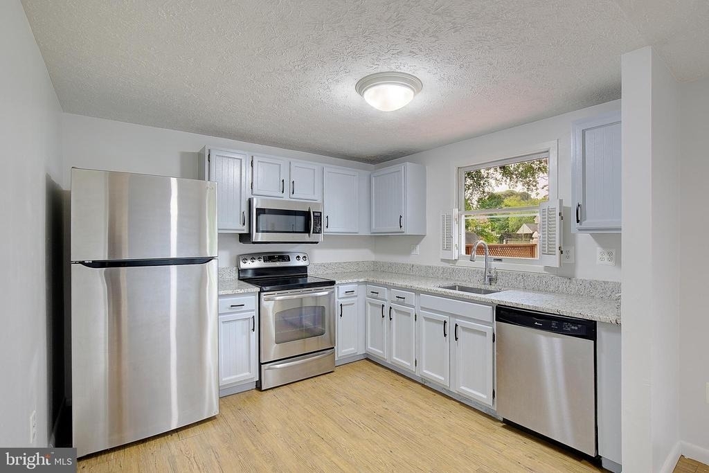 1623 Secretariat Drive - Photo 7