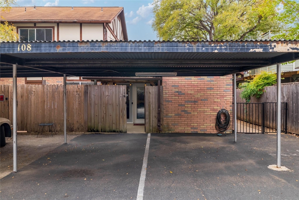 7406 Shadow Hill Dr - Photo 20
