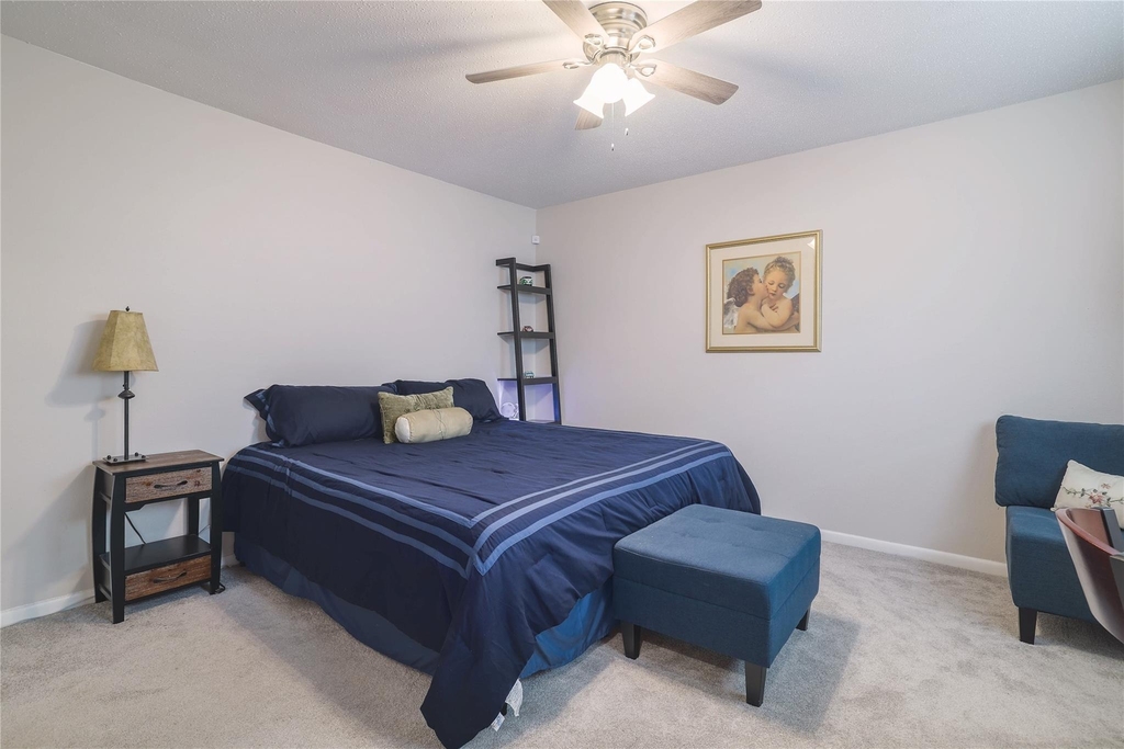 7406 Shadow Hill Dr - Photo 13