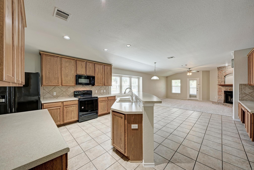 601 Timothy John Dr - Photo 5