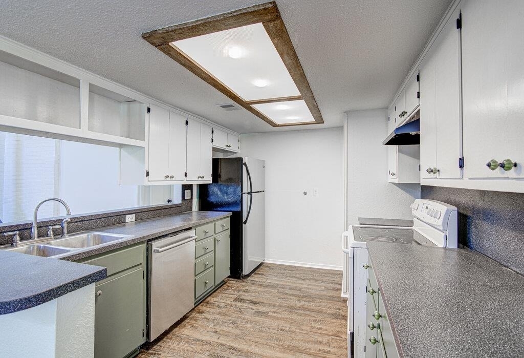 1807 Briar Hill Dr - Photo 8