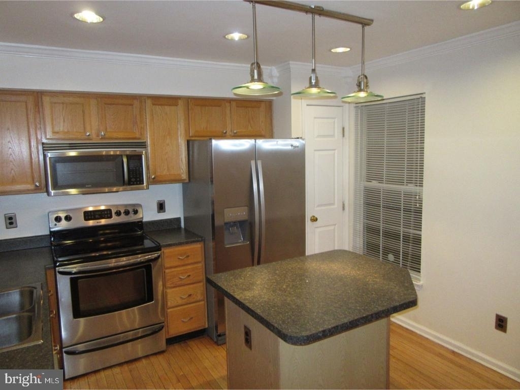 1 E Christina Place - Photo 2