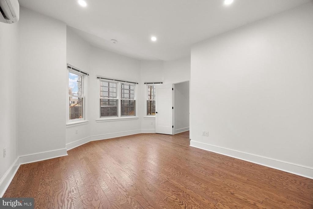 835-837 N Tatnall Street - Photo 3