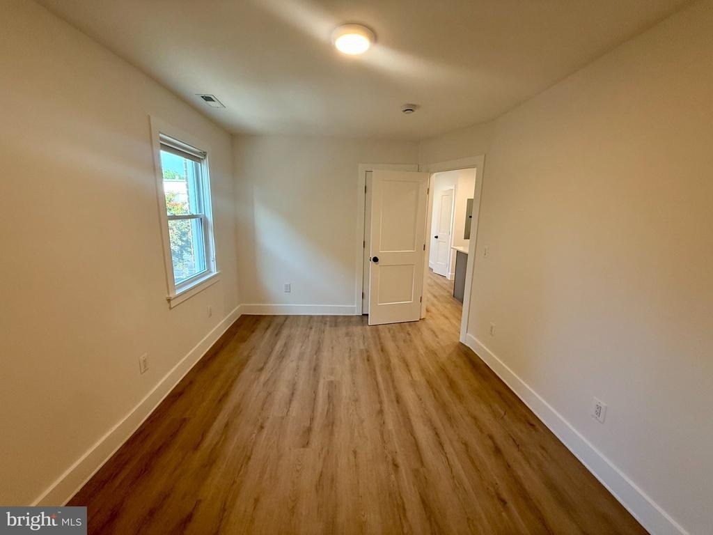 2920 8th Street Ne - Photo 13