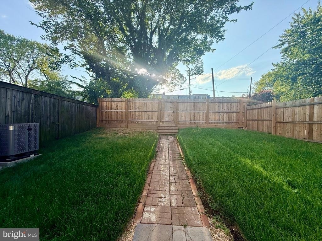2920 8th Street Ne - Photo 19