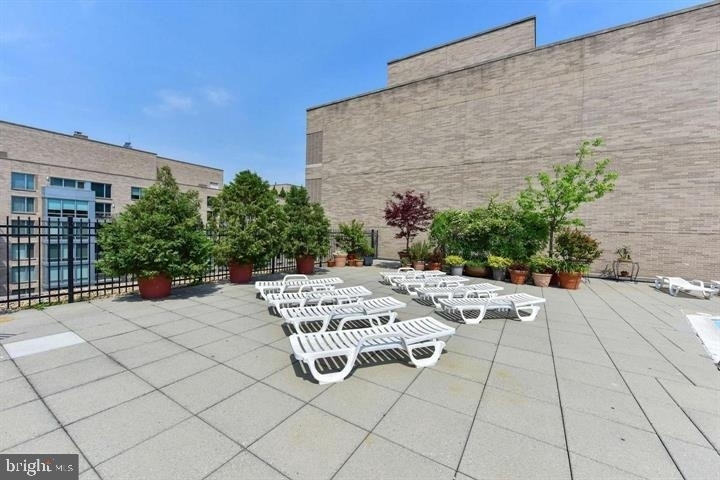 2201 L Street Nw - Photo 23