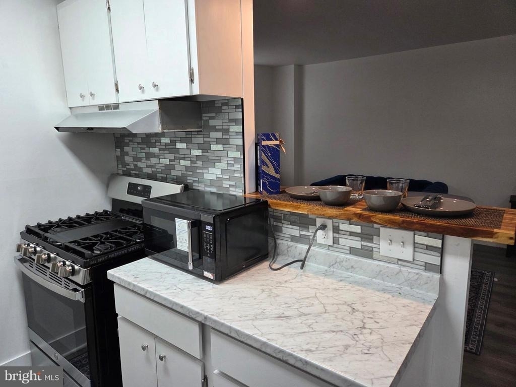 2201 L Street Nw - Photo 8