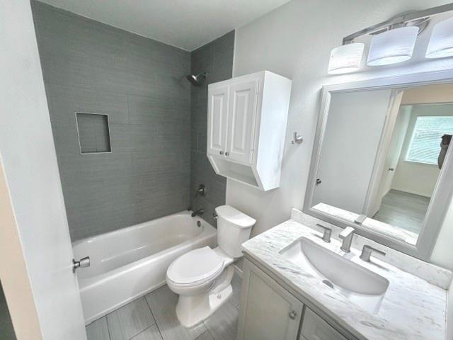 7303 Whispering Creek Cir - Photo 12