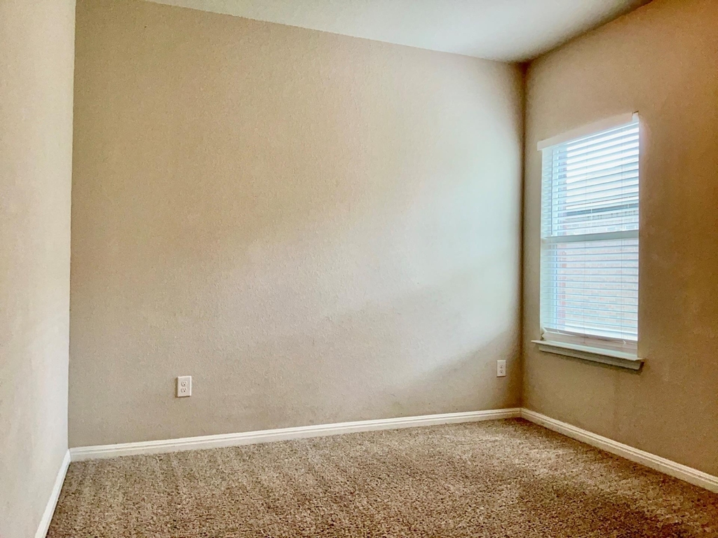 1522 Autumn Sage Way - Photo 18