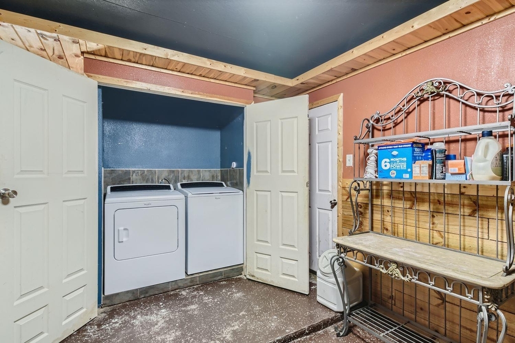 9639 Newfoundland Cir - Photo 20