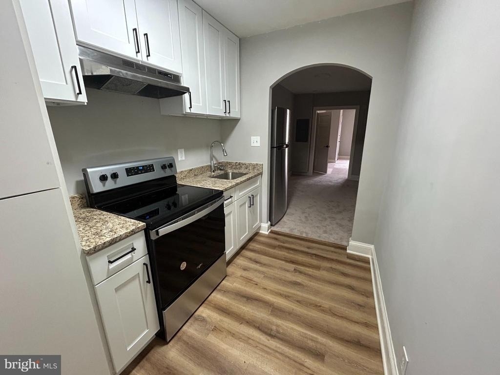 1630 16th Street Se - Photo 2