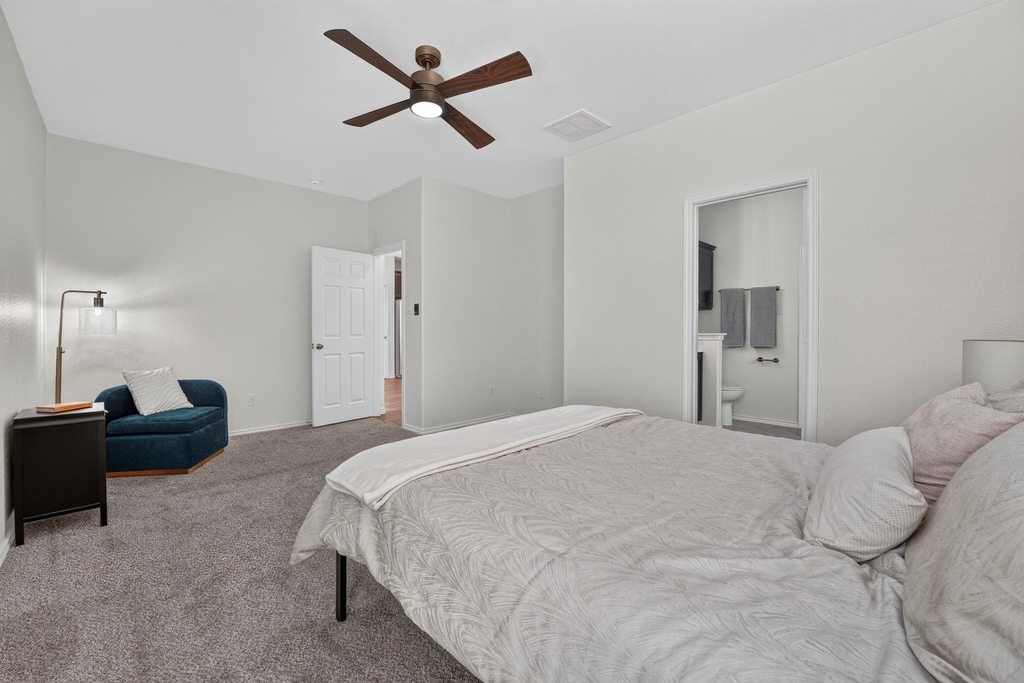 1703 Comfort Ln - Photo 19