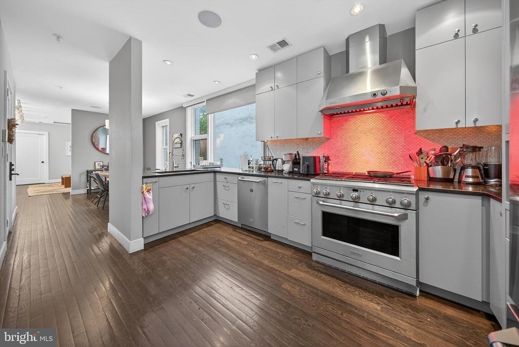 819 6th Street Nw - Photo 0