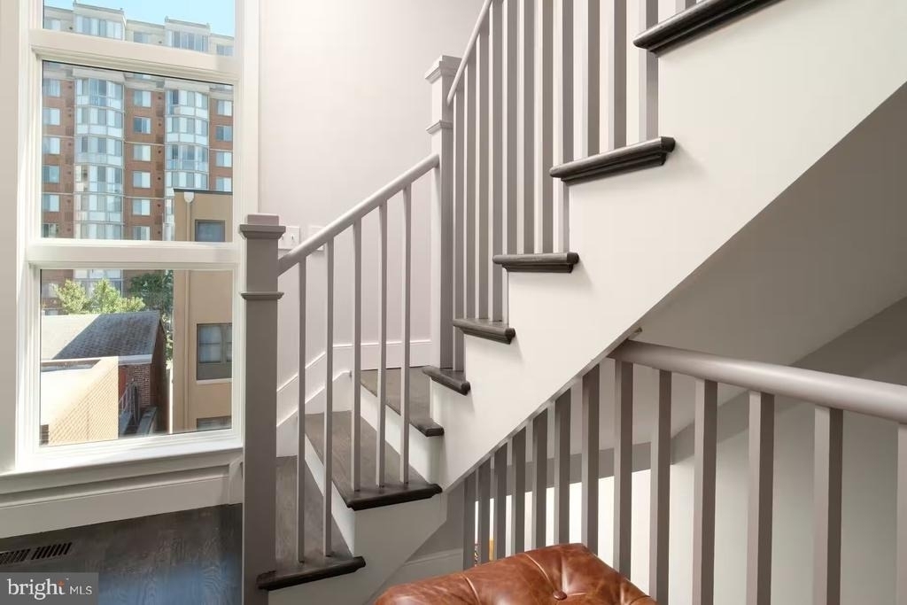 819 6th Street Nw - Photo 25