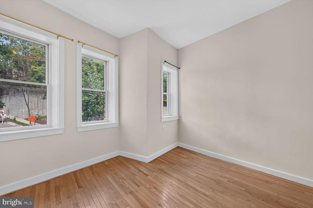 1702 Florida Avenue Nw - Photo 7