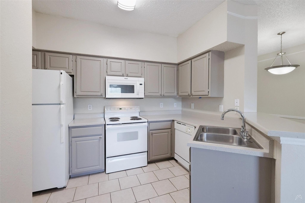 11908 Anderson Mill Rd - Photo 13