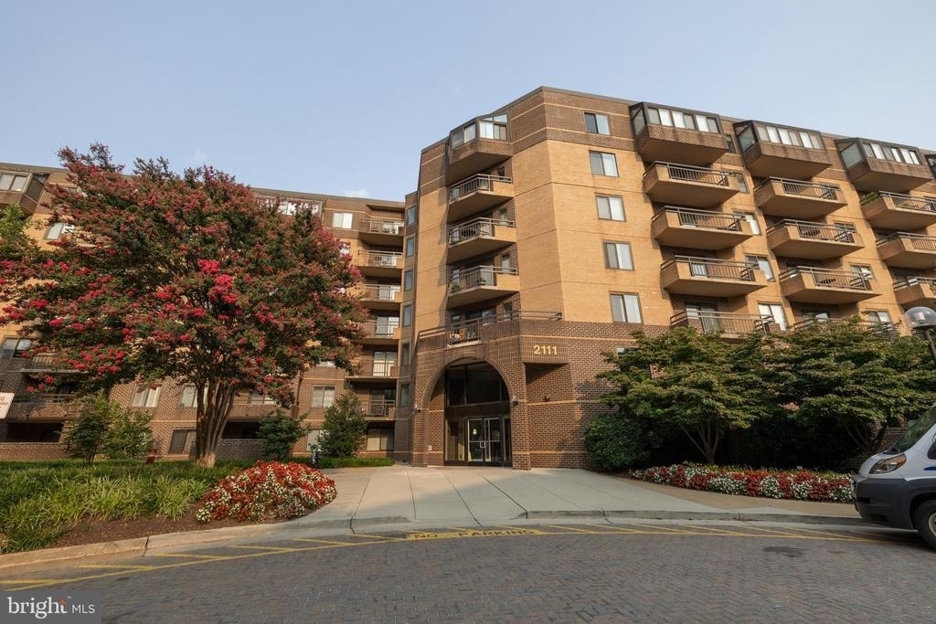 2111 Wisconsin Avenue Nw - Photo 1