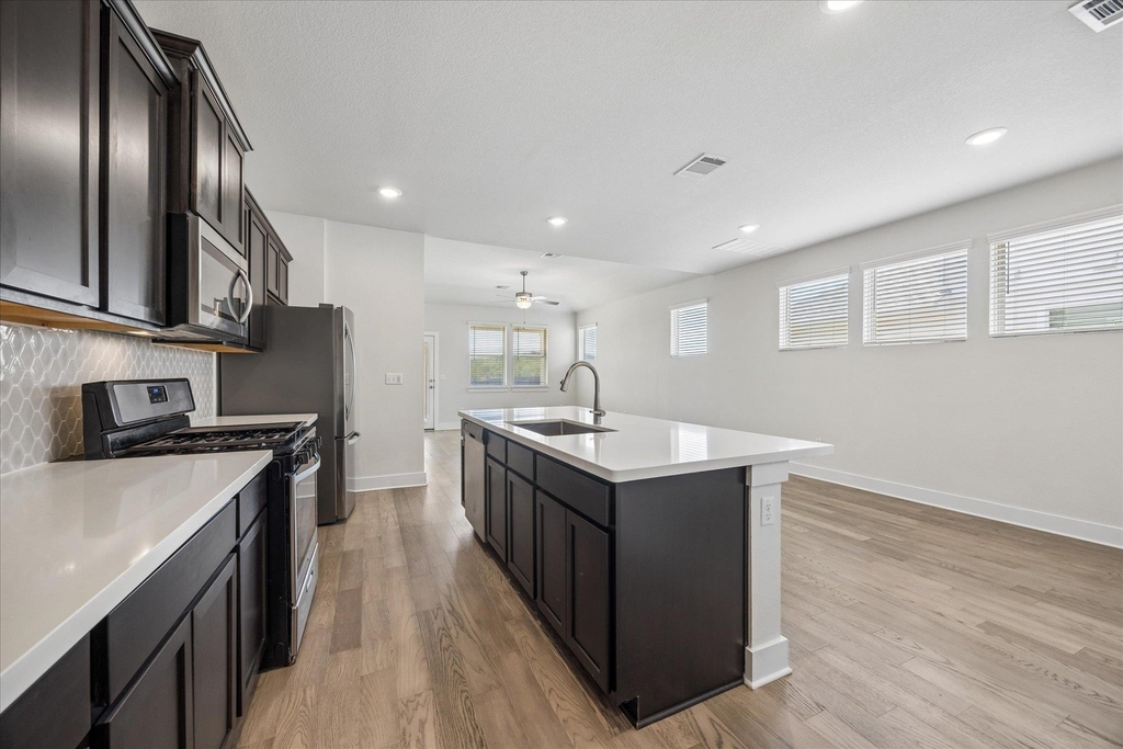 8503 Mckamy Dr - Photo 9