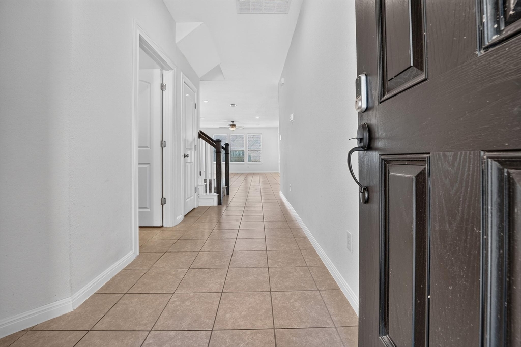 221 Sand Lily Ln - Photo 1