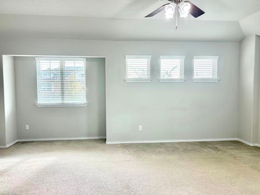 17612 Bridgefarmer Blvd - Photo 12