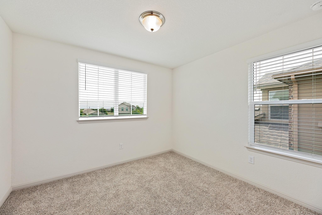 108 Schuster Ct - Photo 26