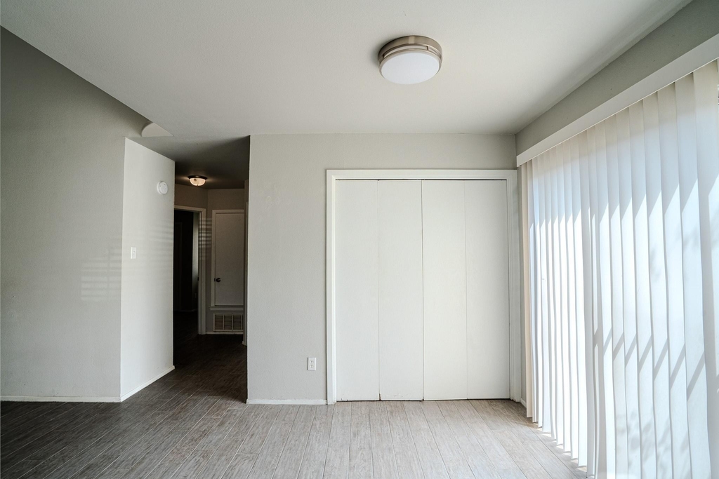 11906 Sunhillow Bnd - Photo 7