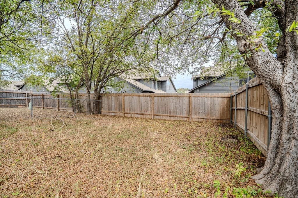 11906 Sunhillow Bnd - Photo 14