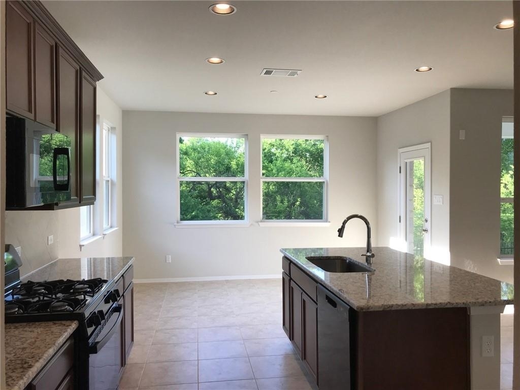 2800 Joe Dimaggio Blvd - Photo 4