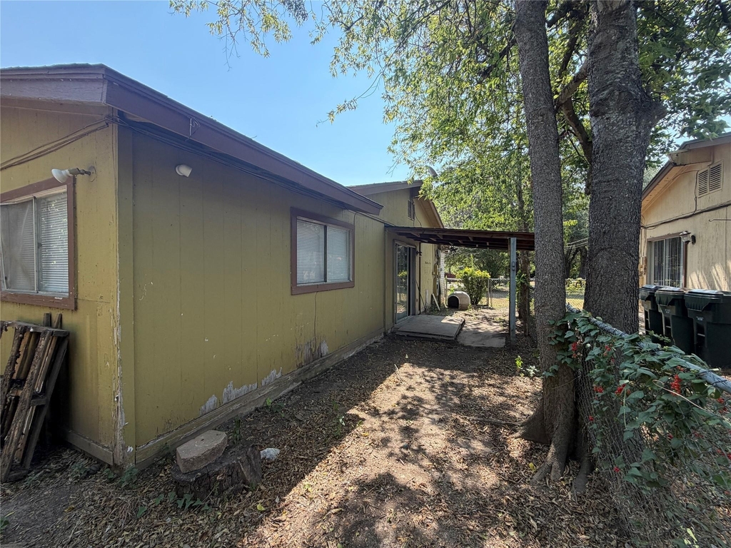 421 Live Oak St - Photo 13