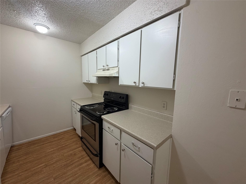 421 Live Oak St - Photo 6