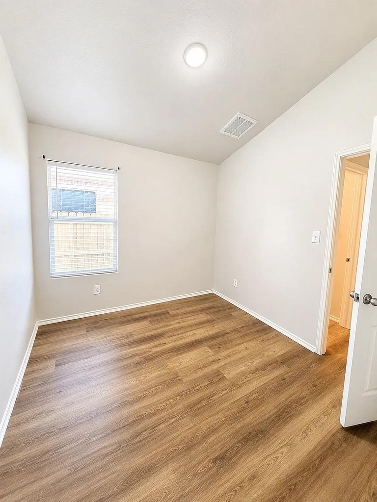 3101 Barksdale Dr - Photo 20