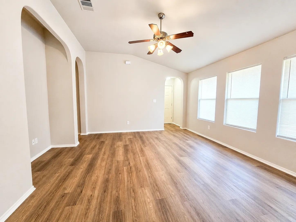 3101 Barksdale Dr - Photo 19