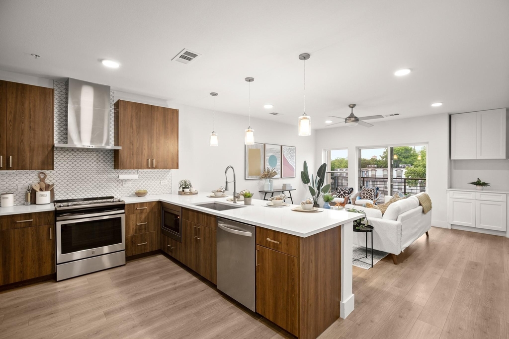2213 Poquito St - Photo 5