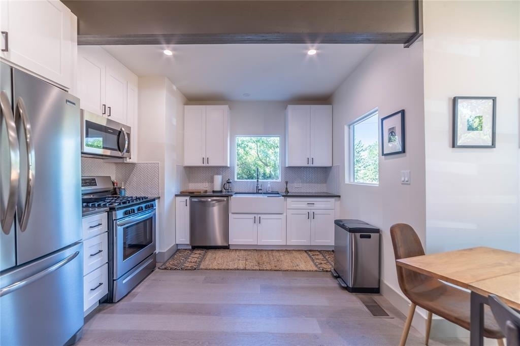 3007 E 14 1/2 St - Photo 3