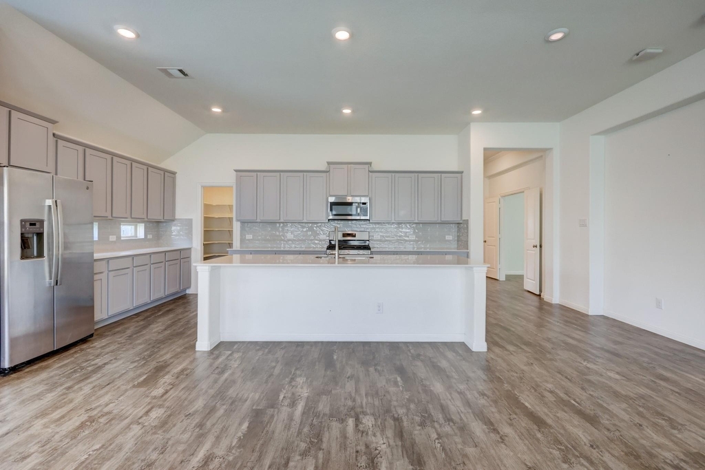 233 Abruzzi St - Photo 4