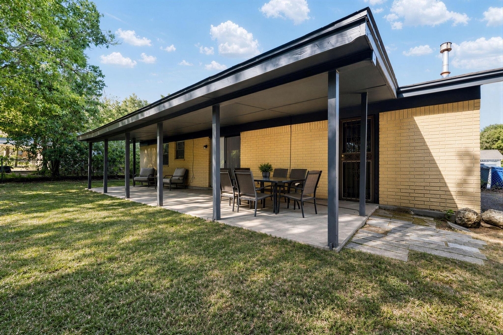 301 Carothers St - Photo 21