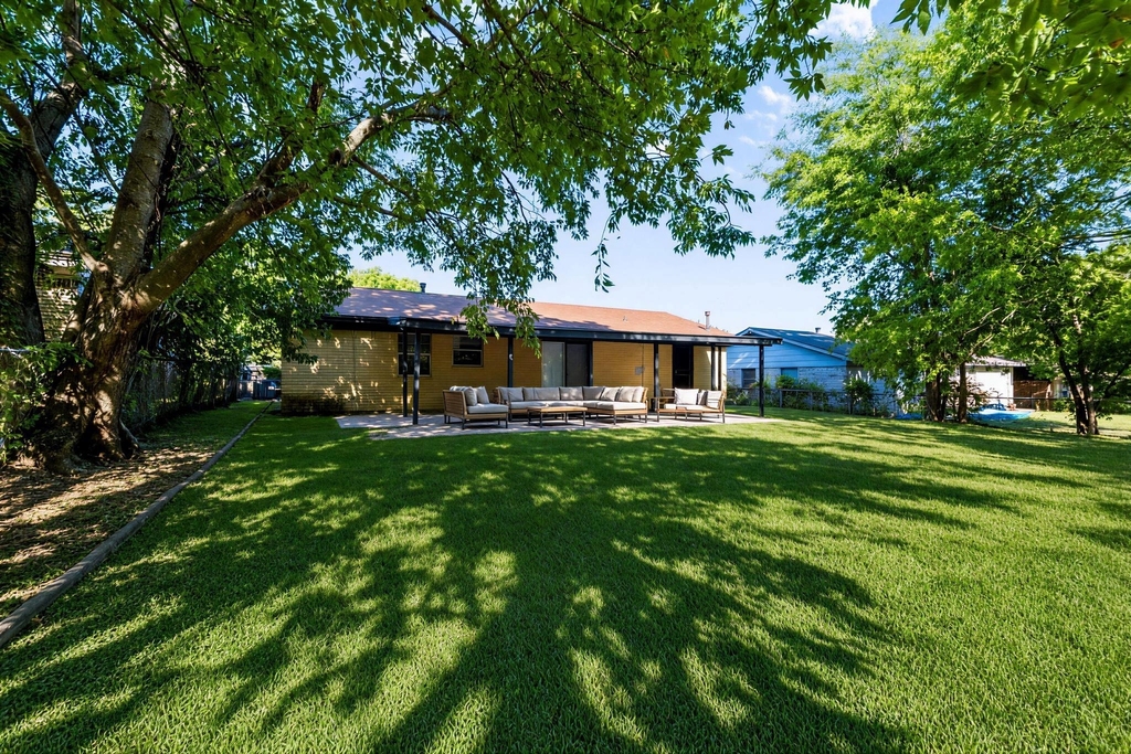 301 Carothers St - Photo 22